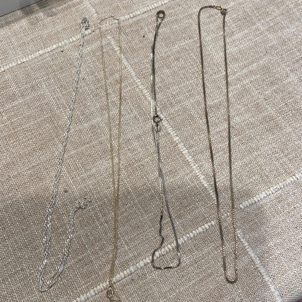 4 925 necklaces